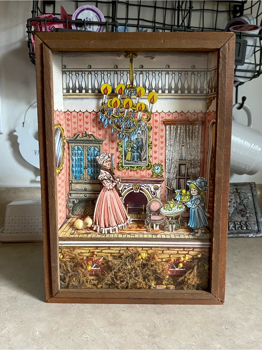 Vintage 3D Paper Tole Victorian Shadow Box Diorama Wall Hanging Decor Handmade